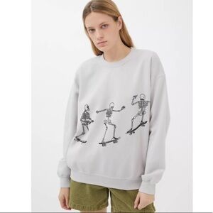 NWOT! Urban Outfitters Sweatshirt with Skeletons Skateboarding 💀 💀